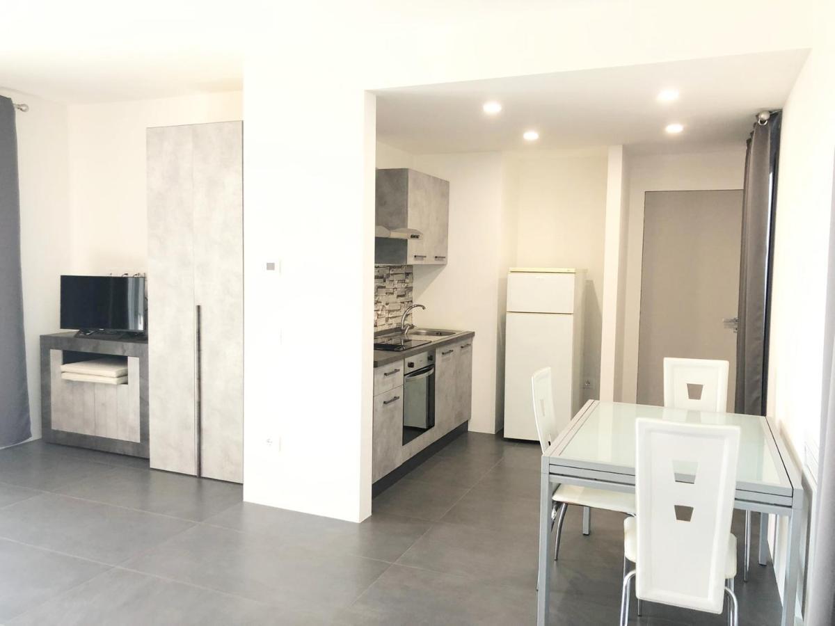 Apartamento Casa Ginevra A Cecina By Zoom In Earth Exterior foto