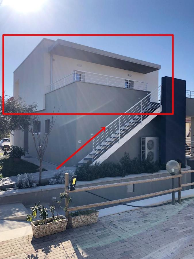 Apartamento Casa Ginevra A Cecina By Zoom In Earth Exterior foto